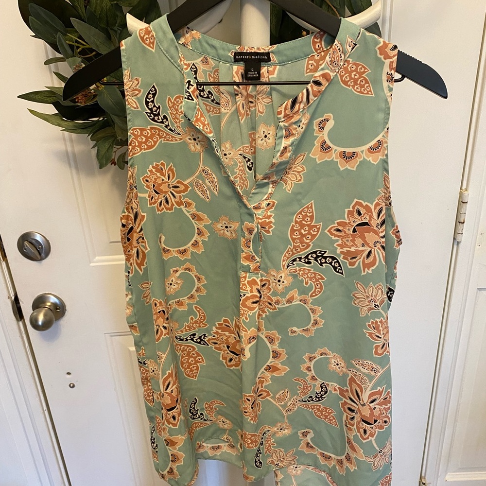 mercer & madison Floral Sleeveless Top L